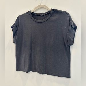 Cropped t shirt with folded sleeves
